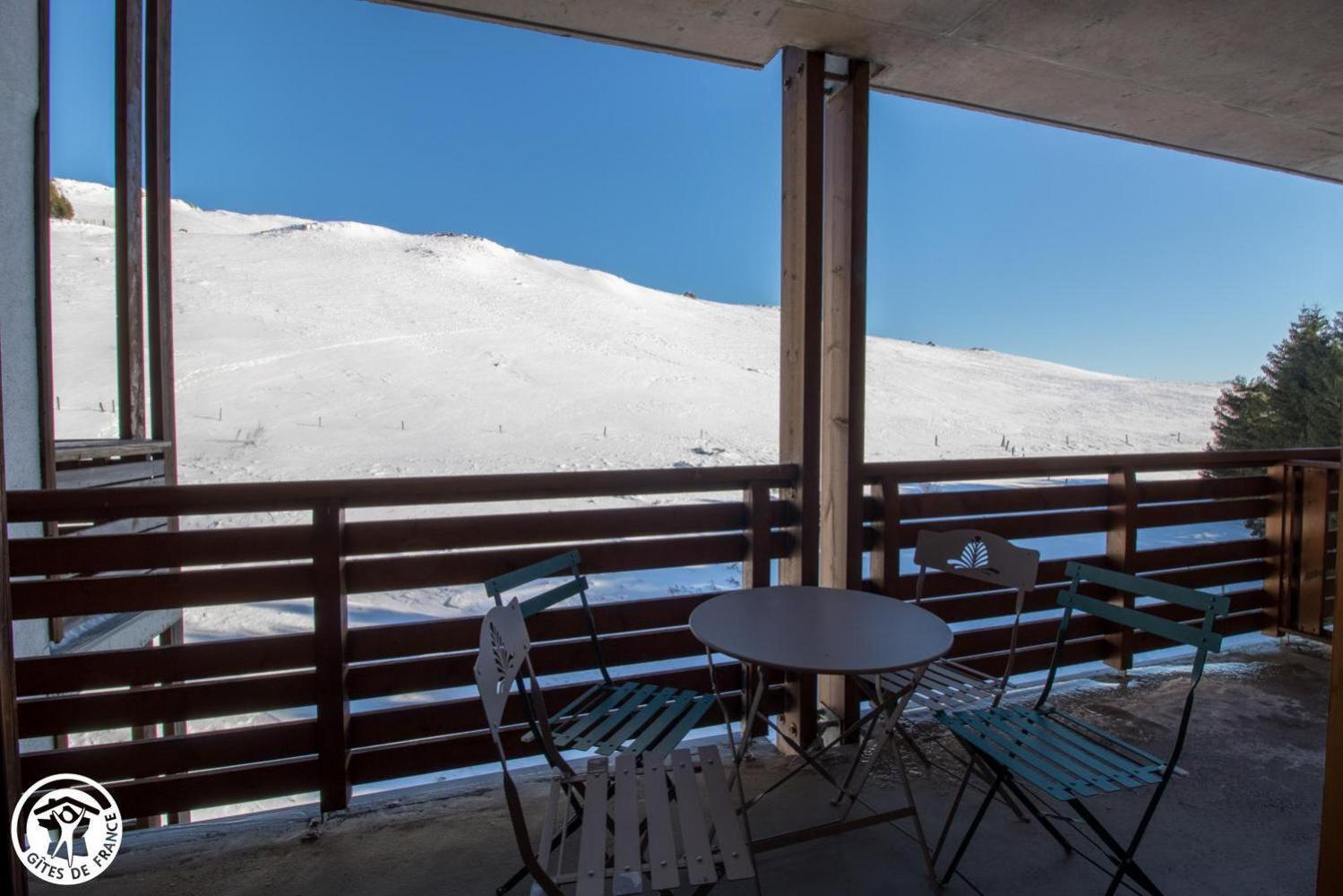 Appartement 4 Personnes Avec Piscine, Wifi, Garage Besse-et-Saint-Anastaise Buitenkant foto
